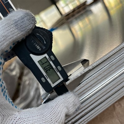 صفحات آلومینیومی درجه یک دریایی ممتاز (5083، 5052، 6061) سازنده